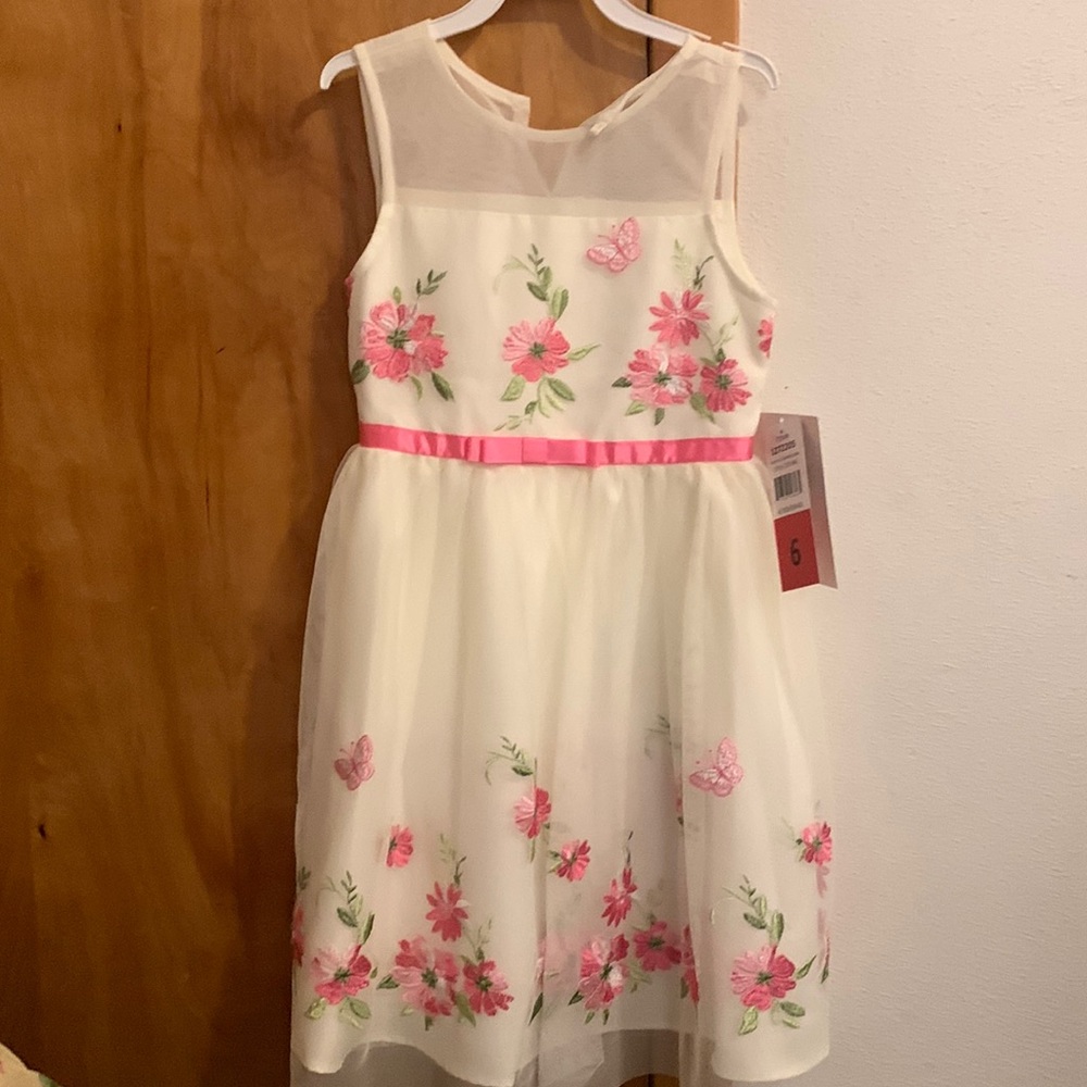 Ivory dress with embroidery flowers (brand new)